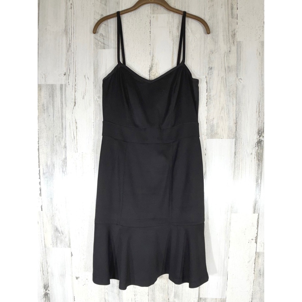 Banana Republic Fit and Flare Dress 6 Black Spaghetti Strap Sweetheart Neck LBD